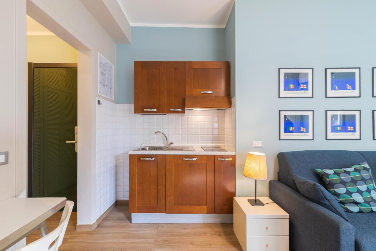 Residence Sole Mare Alaxi Hotels 阿拉西奥 外观 照片